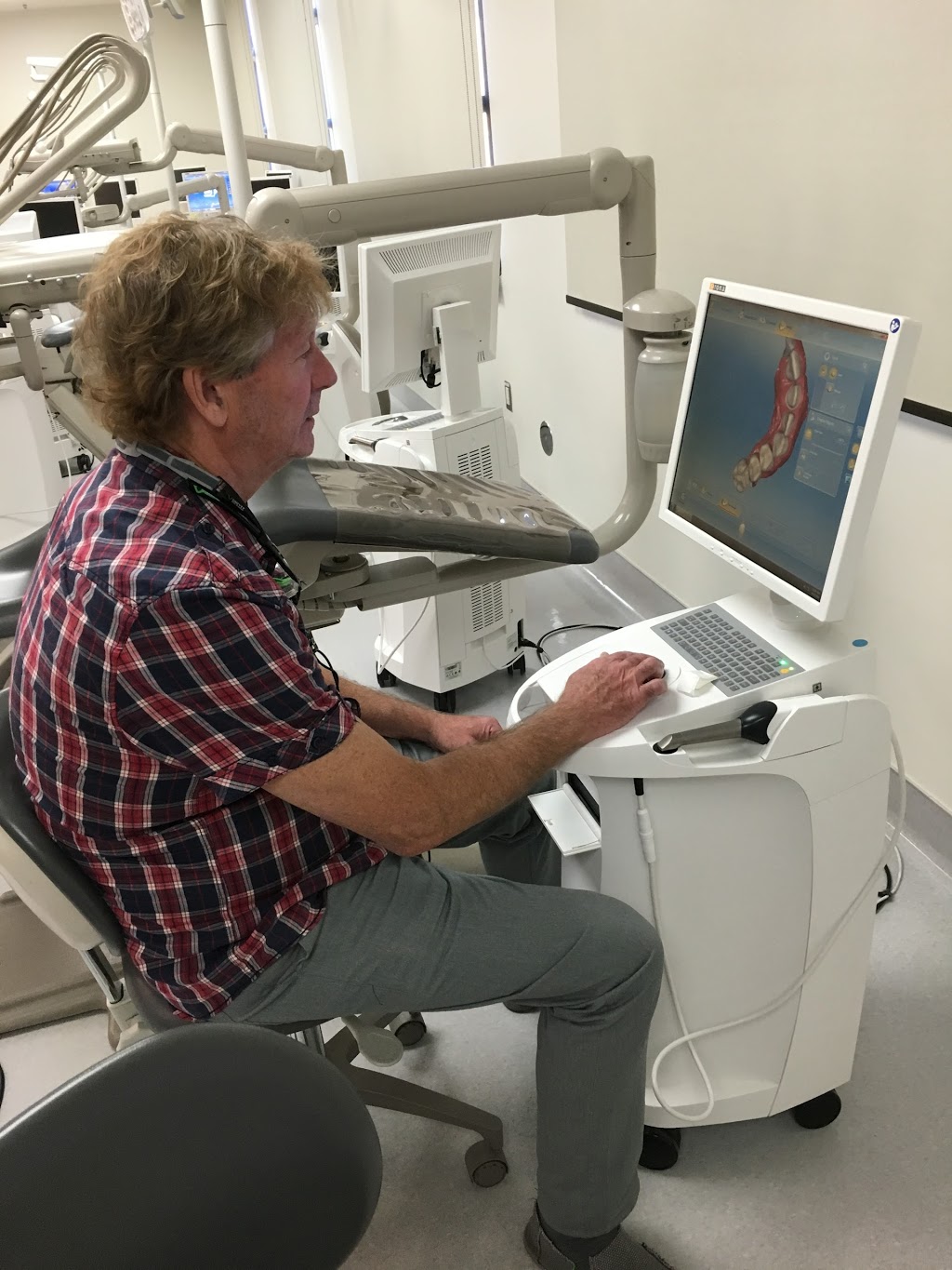 Dr. Blair Broaderip | Orchard Park Dental Orchard Park Mall by Best Buy #215, 2271 Harvey Ave, Kelowna, BC V1Y 6H2, Canada | Phone: (250) 860-6460