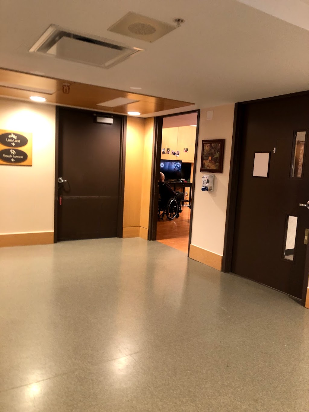 Wentworth Lodge | 41 South St W, Dundas, ON L9H 4C4, Canada | Phone: (905) 546-2618