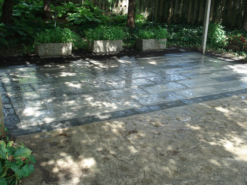 Lovell Landscaping & Grounds Maintenance Limited | 1915 Fanshawe Park Rd W, London, ON N6H 5L3, Canada | Phone: (519) 852-2348