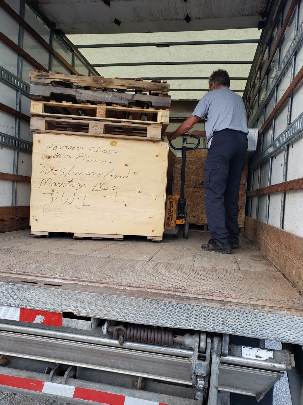 All Seasons Shipping 2 | 960 Limeridge Rd E, Hamilton, ON L8W 2C4, Canada | Phone: (905) 531-3583