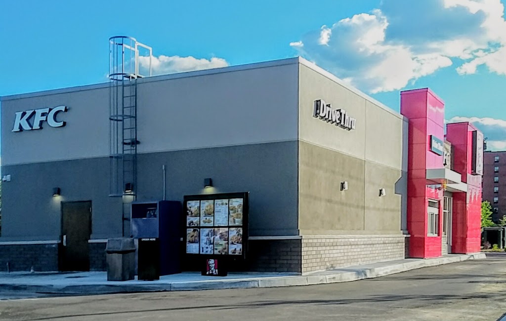KFC | 1840 Huron Church Rd, Windsor, ON N9C 2L5, Canada | Phone: (226) 216-2534
