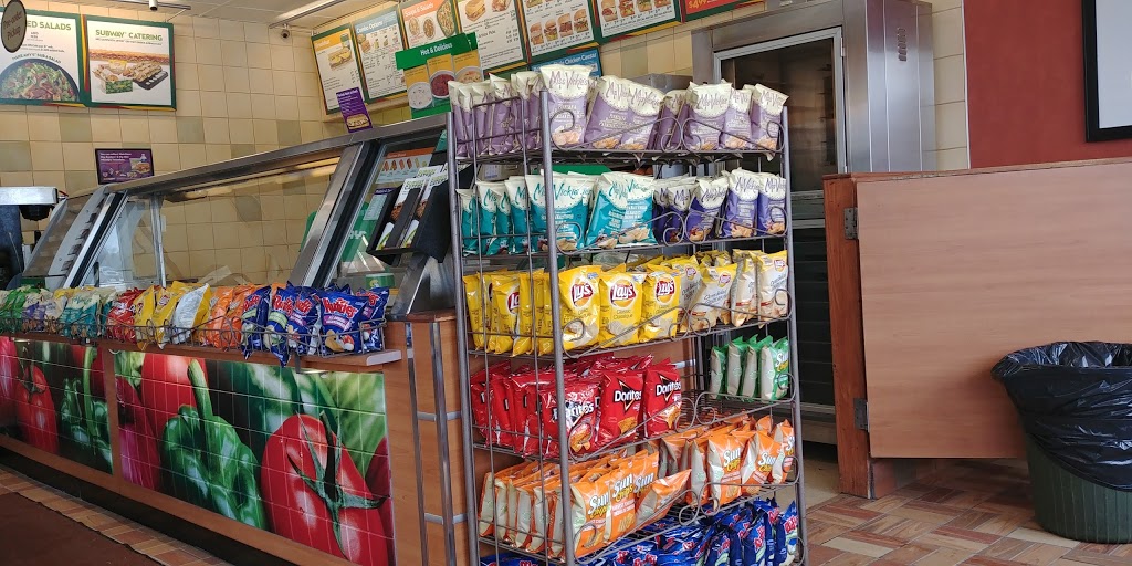 Subway | 35 Lakewood Blvd Unit 24, Winnipeg, MB R2J 2M8, Canada | Phone: (204) 254-7827