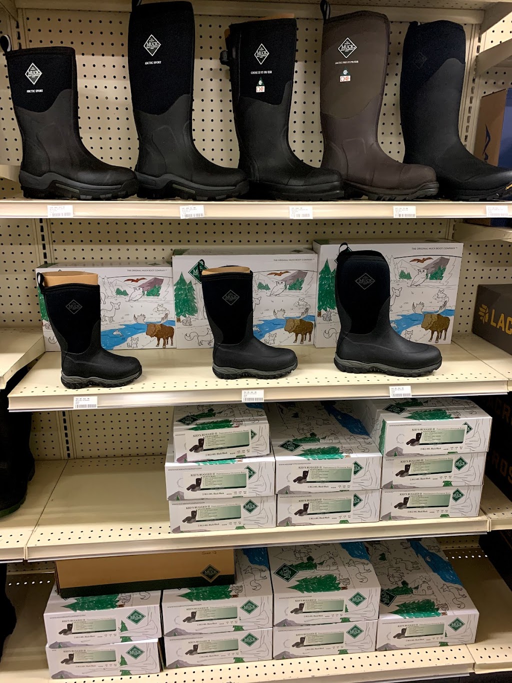 Alberta Hardware Ltd & Alberta Firearms | 252 12 St, Fort Macleod, AB T0L 0Z0, Canada | Phone: (403) 553-4642