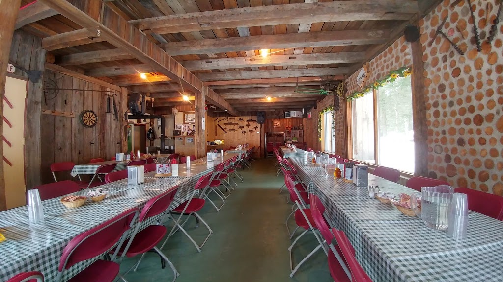 Erablière Au Bec Sucré | 5677 Chemin de lAéroport, Valcourt, QC J0E 2L0, Canada | Phone: (450) 532-3771