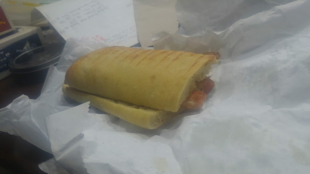 Subway | 2890 10th Ave NE, Salmon Arm, BC V1E 4N3, Canada | Phone: (250) 832-5099