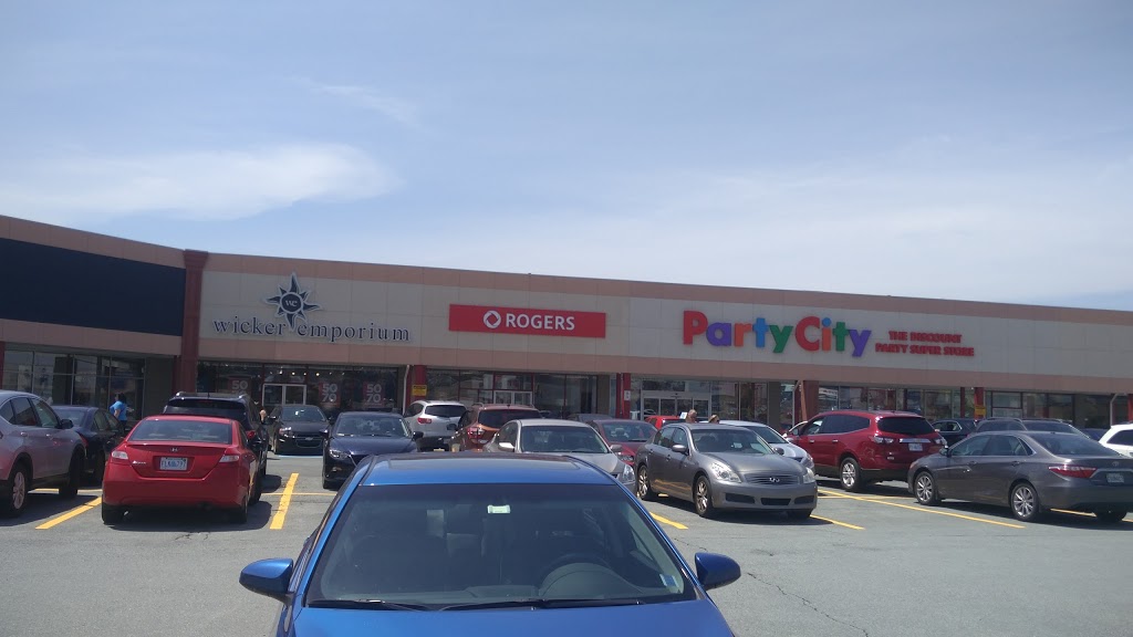 Party City | 201 Chain Lake Dr, Halifax, NS B3S 1C8, Canada | Phone: (902) 450-2864