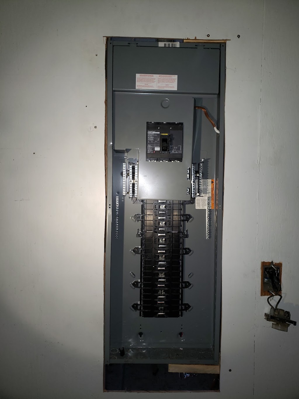 R&R Electric | 7011 Holmes Rd, Lone Butte, BC V0K 1X1, Canada | Phone: (250) 706-8299
