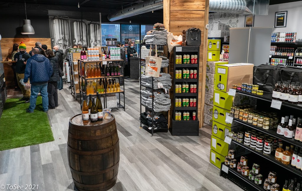 Espace Houblon - Terrebonne | 737 Bd des Seigneurs, Terrebonne, QC J6W 1T5, Canada | Phone: (450) 964-0000
