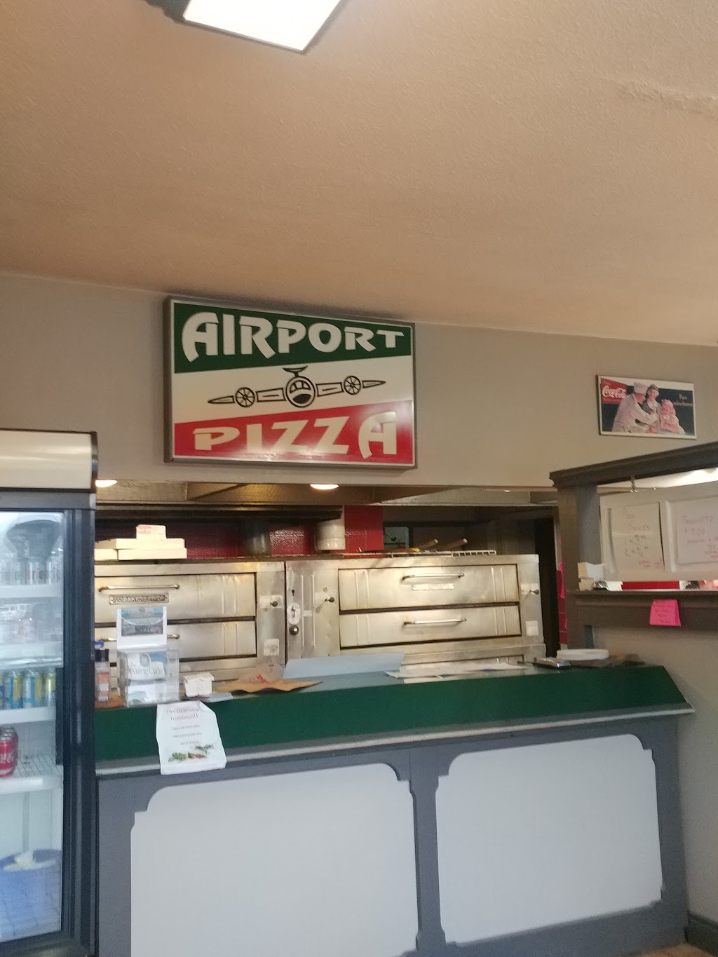 Airport Pizza | 15388 Airport Rd, Caledon East, ON L7C 1E6, Canada | Phone: (905) 584-2288