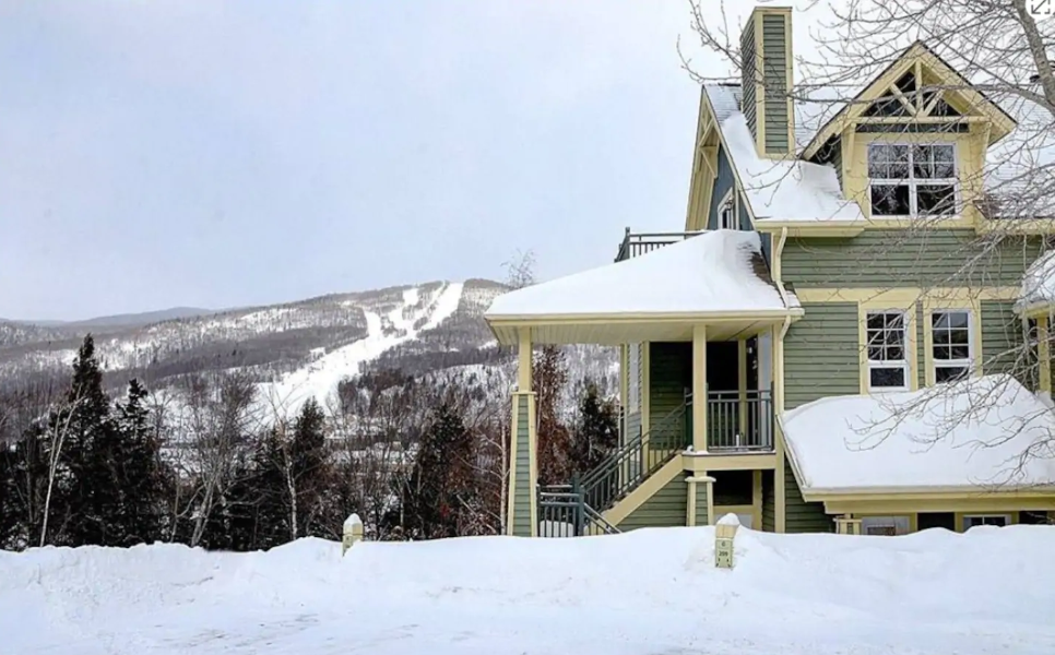 Mirthas Place at Tremblant Les Eaux | 209 Chemin des Quatre-Sommets apt 2, Mont-Tremblant, QC J8E 1C6, Canada | Phone: (905) 409-8506