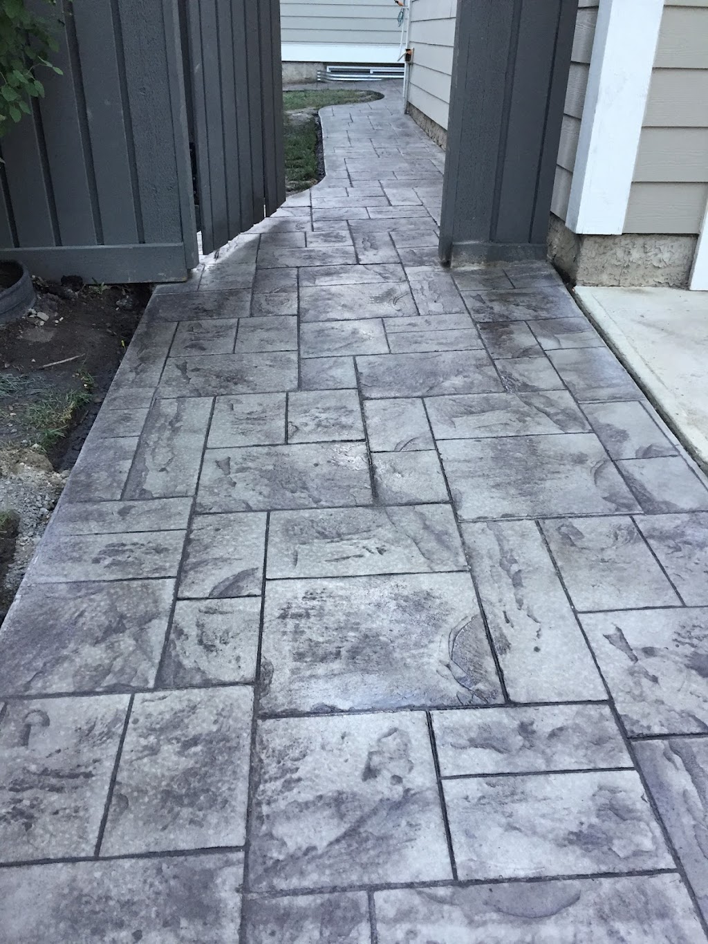 Legacy Concrete Ltd | 4113 6A St NW, Edmonton, AB T6T 0T6, Canada | Phone: (780) 271-3025