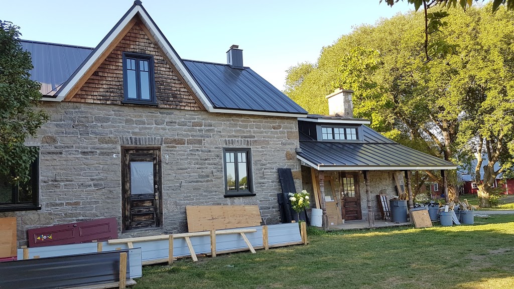 Montreal Steel Roofing | 122 Avenue Ashington, Pointe-Claire, QC H9R 2Z2, Canada | Phone: (514) 778-9394