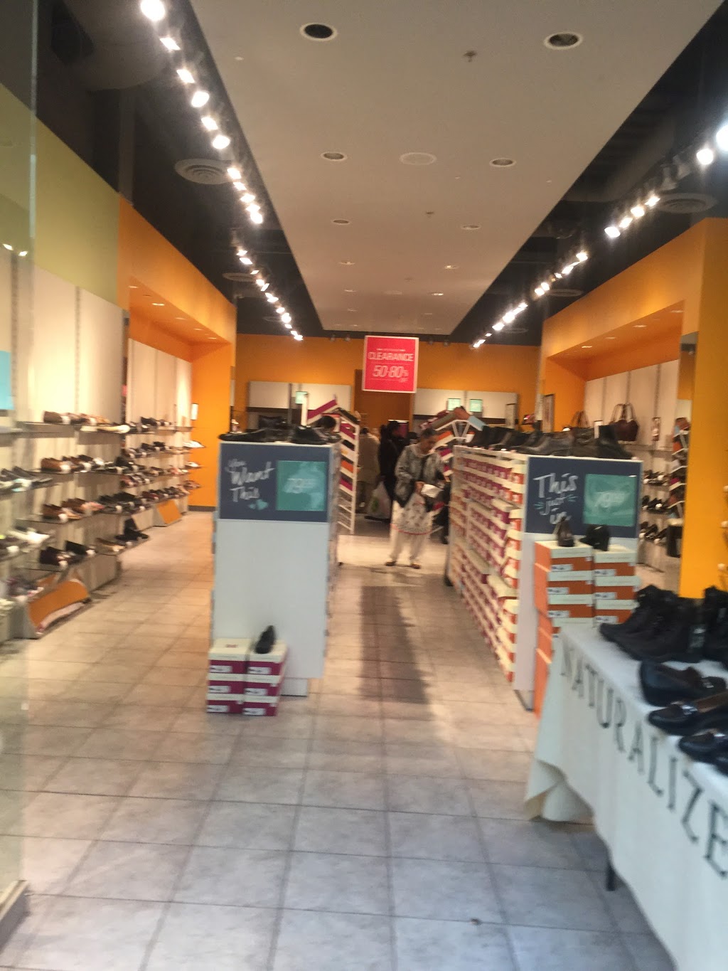 woodbine mall shoe stores
