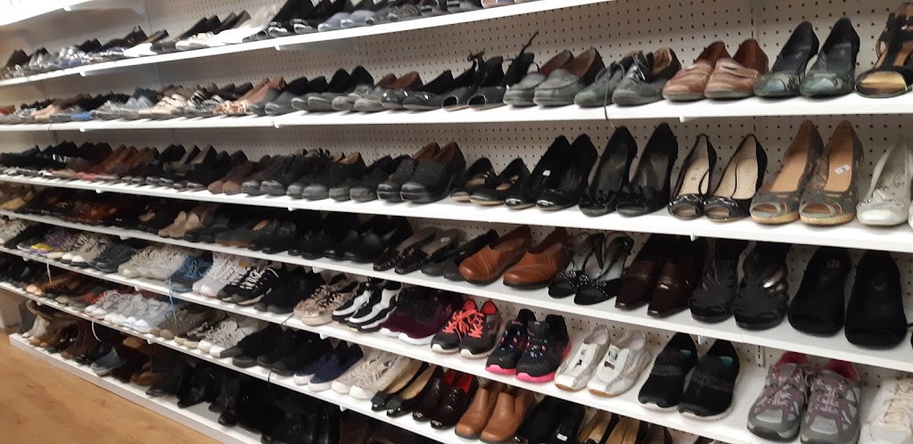 St Vincent De Paul Thrift Store | 51 E Main St, Welland, ON L3B 3W4, Canada | Phone: (905) 788-3413