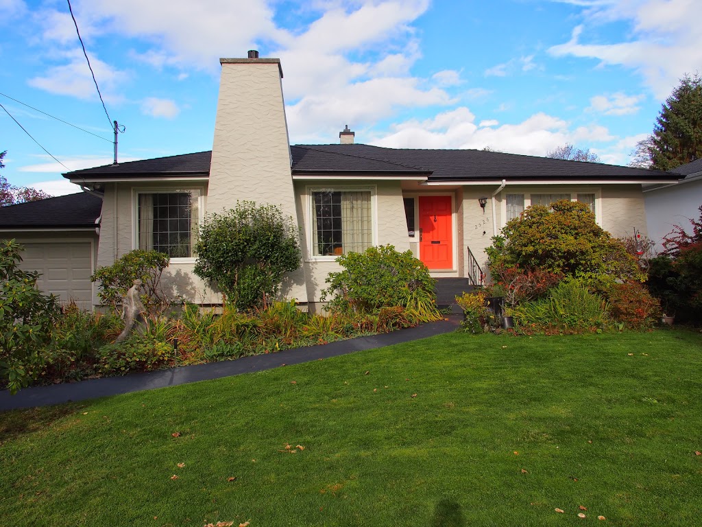 Word of Mouth Painting | 1151 Munro St, Victoria, BC V9A 5P3, Canada | Phone: (250) 208-8525