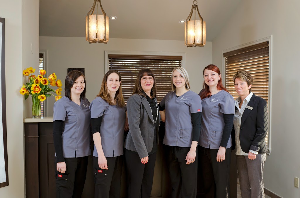 Pearl Dental | 3083 New St, Burlington, ON L7N 1M6, Canada | Phone: (905) 637-1698