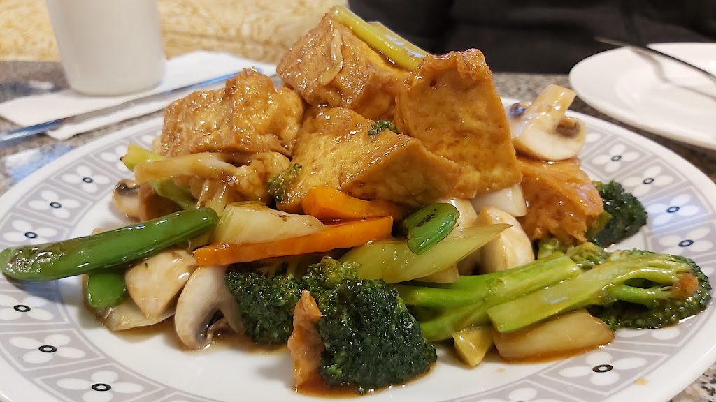 May Wong Restaurant | 895 Main St, Lillooet, BC V0K 1V0, Canada | Phone: (250) 256-7833