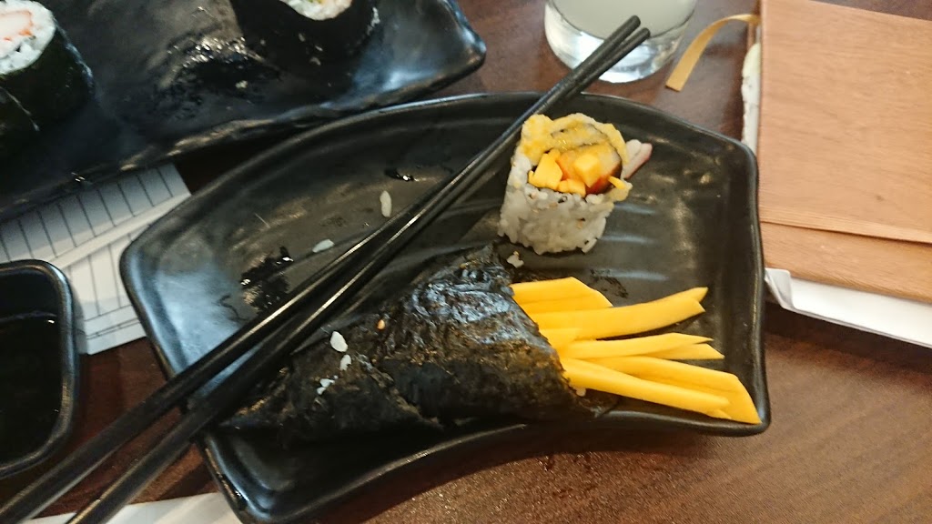 Hinata Sushi & Asian Cuisine | 6 Campbell St, Whitby, ON L1M 1A2, Canada | Phone: (905) 425-8888