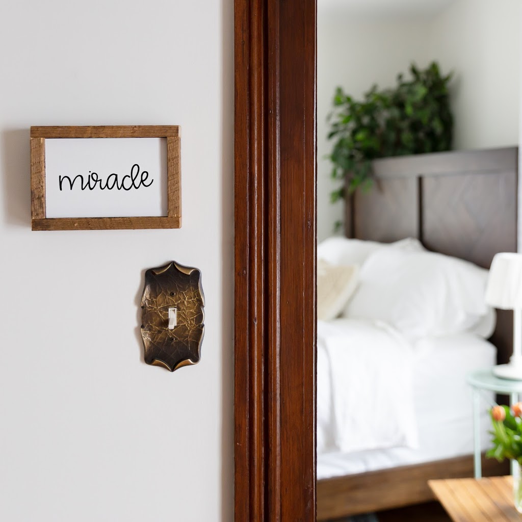 Horizen Bnb | 90 Seacliff Dr W, Leamington, ON N8H 3Y2, Canada | Phone: (226) 924-4495