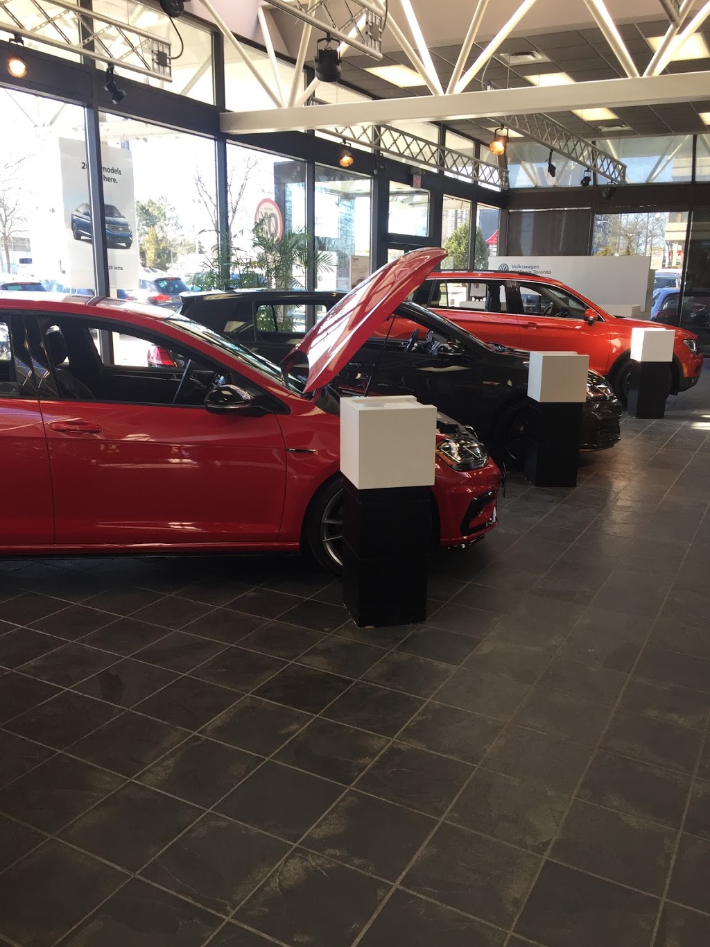 Volkswagen MidTown Toronto | 3450 Sheppard Ave E, Scarborough, ON M1T 3K4, Canada | Phone: (647) 493-2175
