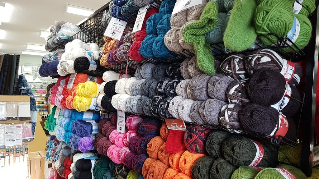 Broderick Garden Centre | 420 Saskatchewan Ave E, Outlook, SK S0L 2N0, Canada | Phone: (306) 867-8999