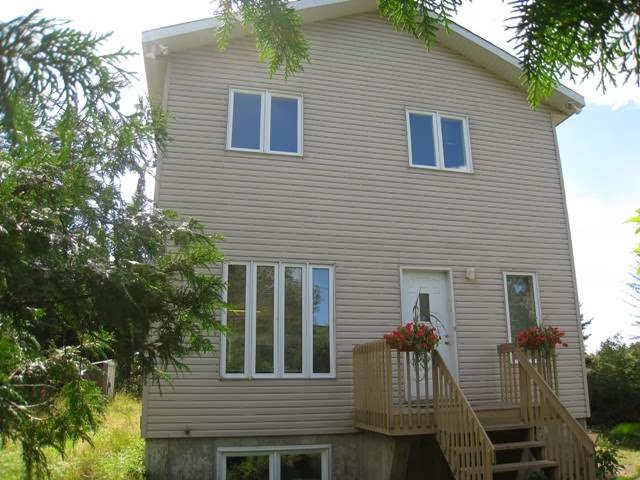 Chalet Saint-Sauveur | 2204 Rue Riverside, Val-David, QC J0T 2N0, Canada | Phone: (514) 991-3571