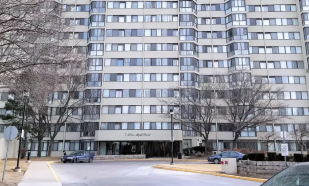 8 Silver Maple Court | 8 Silver Maple Ct, Brampton, ON L6T 4N6, Canada | Phone: (647) 367-0831