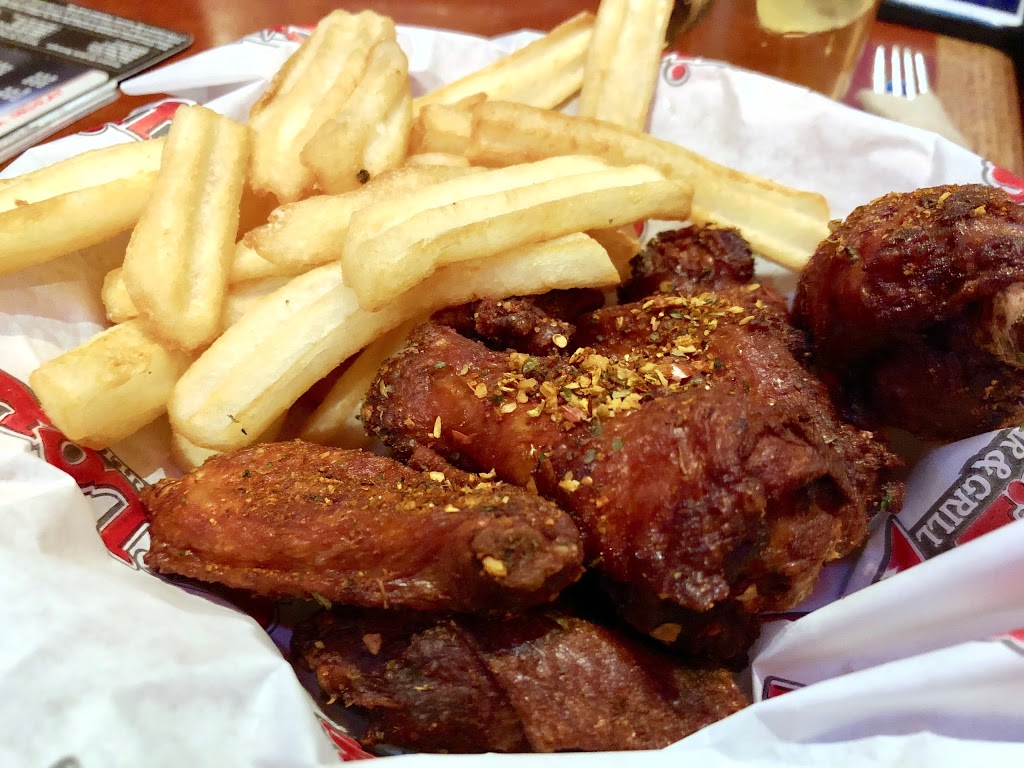 St. Louis Bar & Grill | 283 Northfield Dr E #1, Waterloo, ON N2J 4G8, Canada | Phone: (519) 883-4777