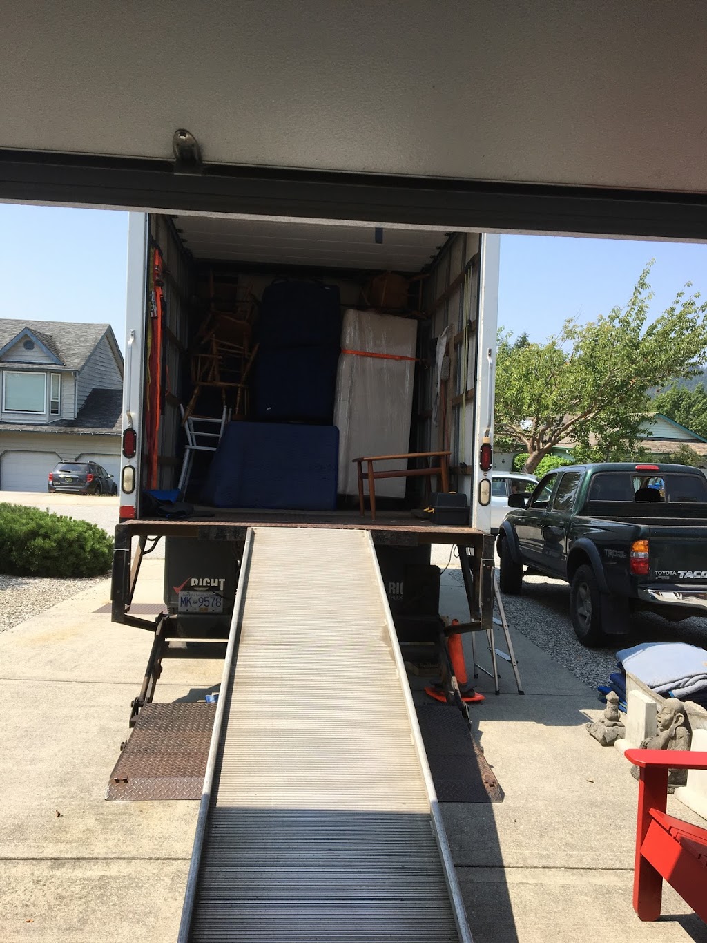 TRIPLE C MOVING SERVICES | 651 Nootka Way #2302, Port Moody, BC V3H 0A1, Canada | Phone: (778) 870-7790