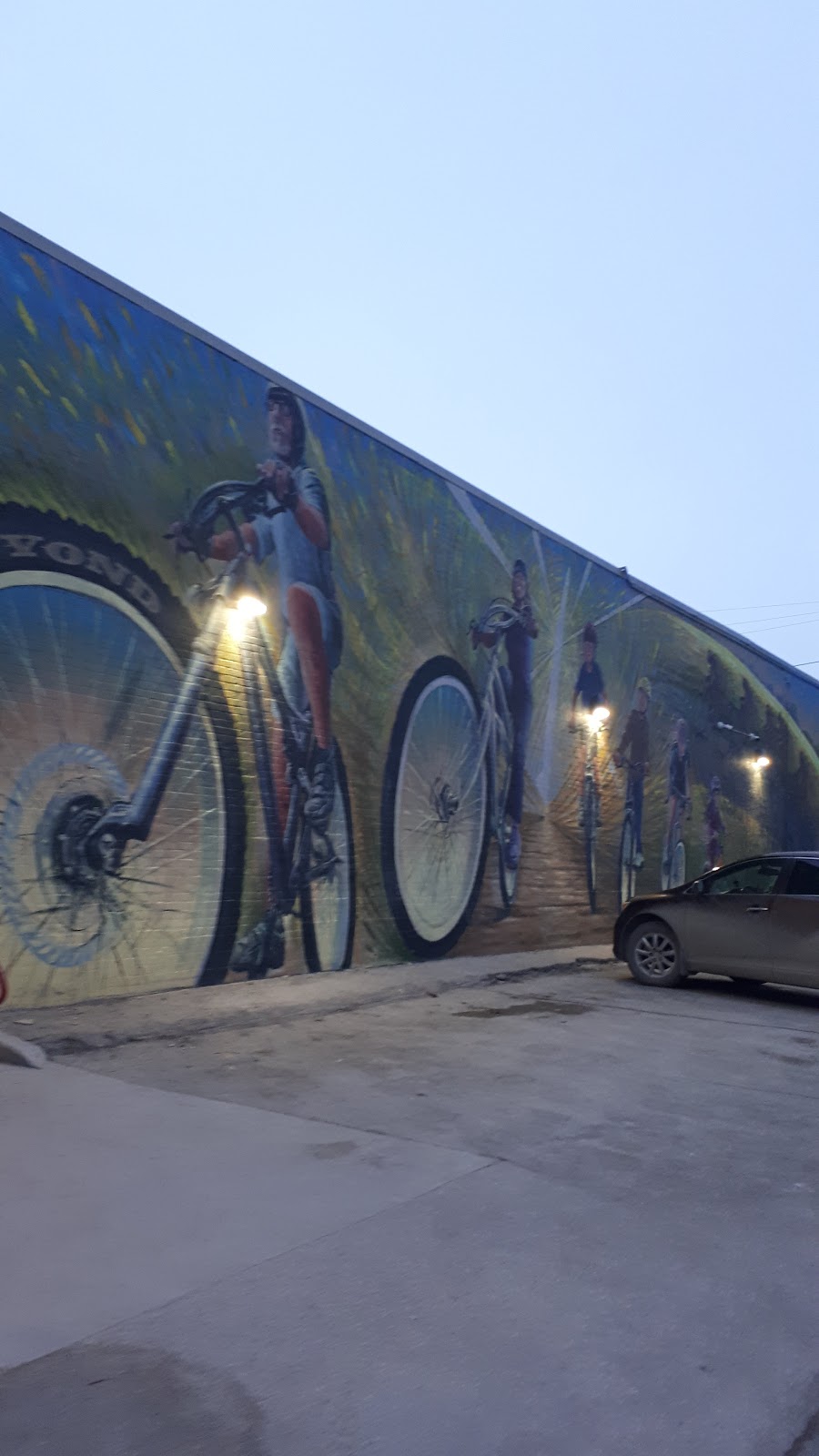 Bikes & Beyond | 227 Henderson Hwy, Winnipeg, MB R2L 1M1, Canada | Phone: (204) 669-5590