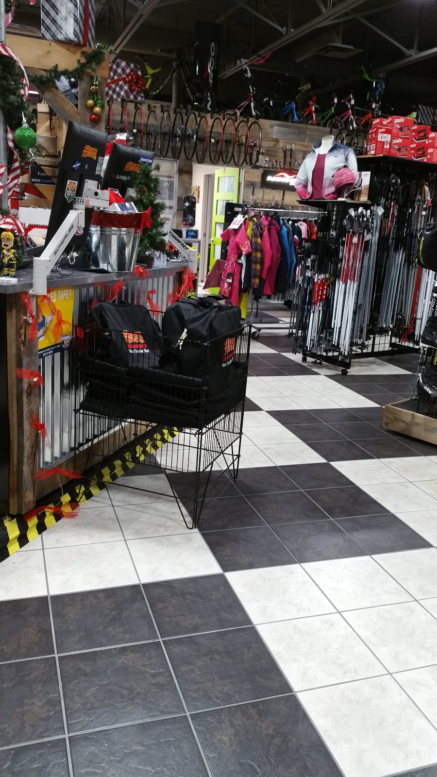 GearHeads | 3067 Petawawa Blvd, Petawawa, ON K8H 1X9, Canada | Phone: (613) 687-4624