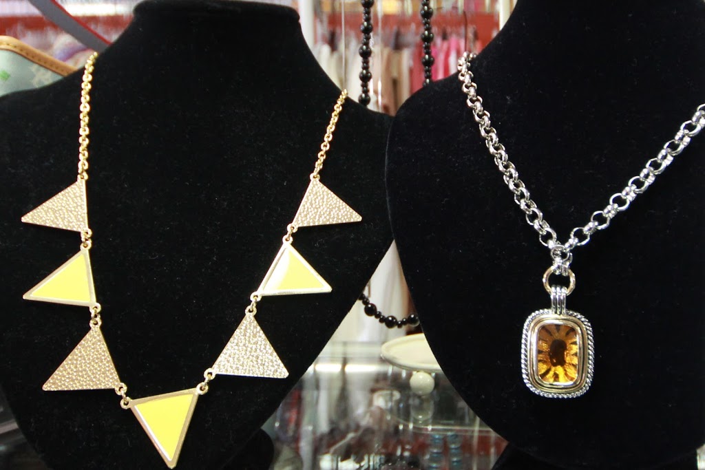 My Sisters Closet | 1112 March Rd, Kanata, ON K2W 1B9, Canada | Phone: (613) 599-2700