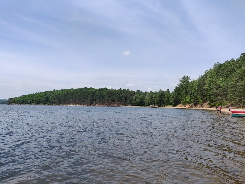Lac la Pêche | Chemin Sincennes, Pontiac, QC J0X 2W0, Canada