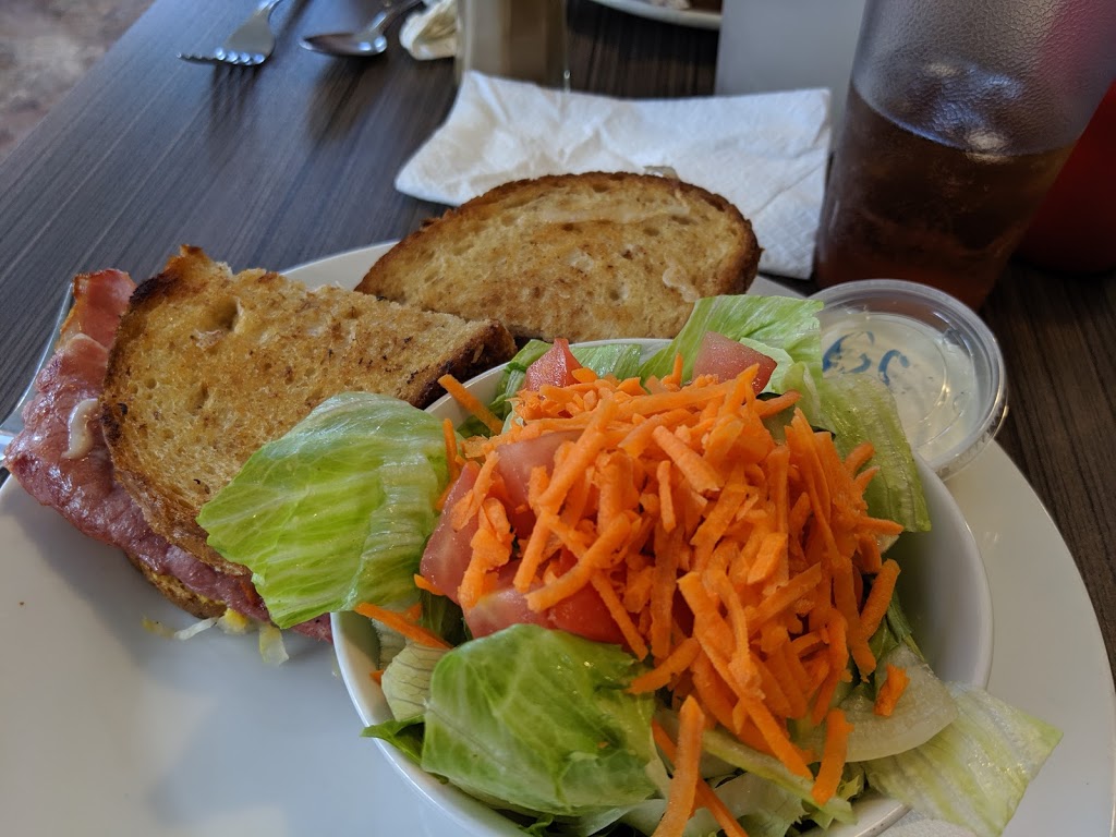 K Mountain Diner | 521 7th Ave, Keremeos, BC V0X 1N0, Canada | Phone: (250) 499-0082