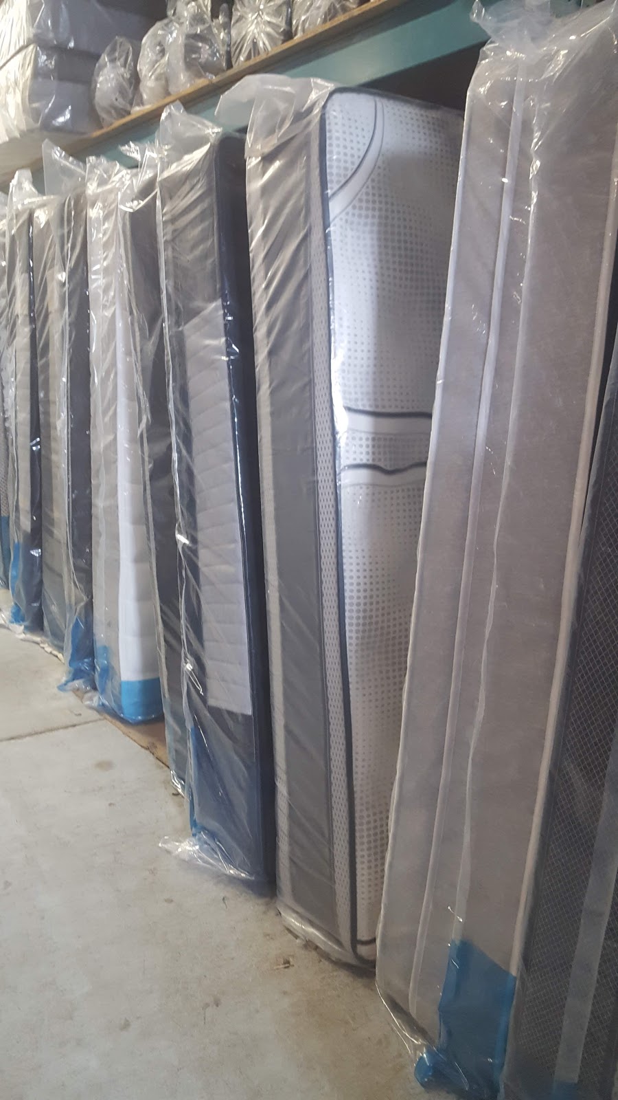 DreamTime Bedding Inc | 116 Milvan Dr, North York, ON M9L 1Z9, Canada | Phone: (416) 741-2337