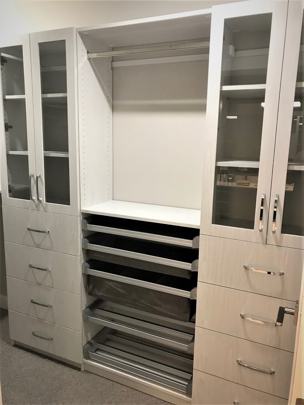 West Coast Closets | 4652 Strathcona Rd, North Vancouver, BC V7G 1G3, Canada | Phone: (778) 980-7472