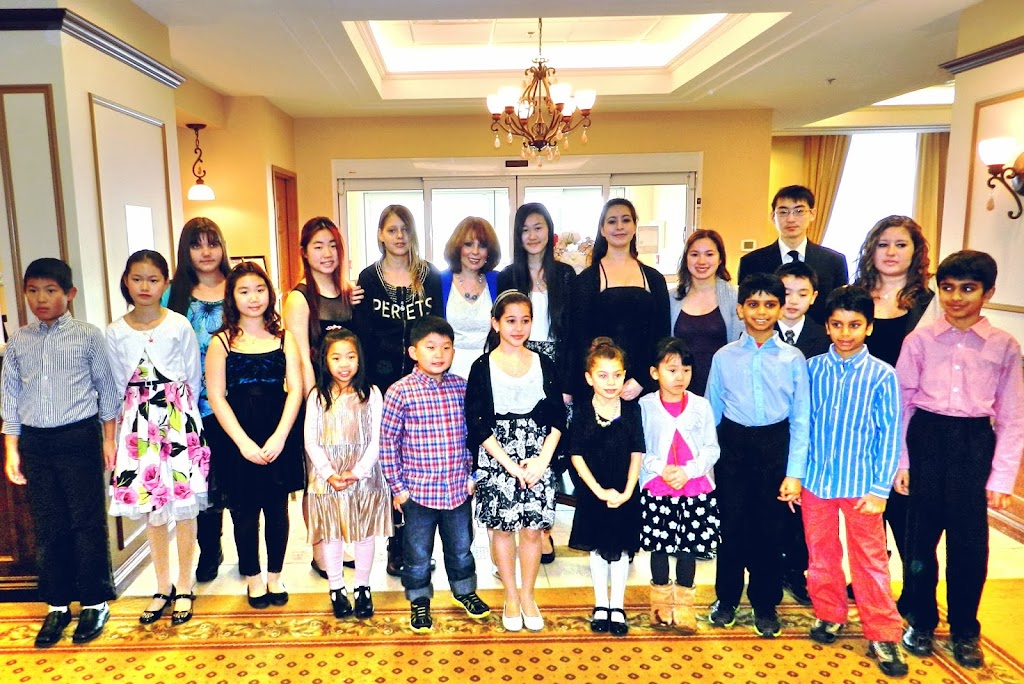 Creative Piano Lessons | 1 Maison Parc Ct, Vaughan, ON L4J 9K1, Canada | Phone: (647) 988-8010