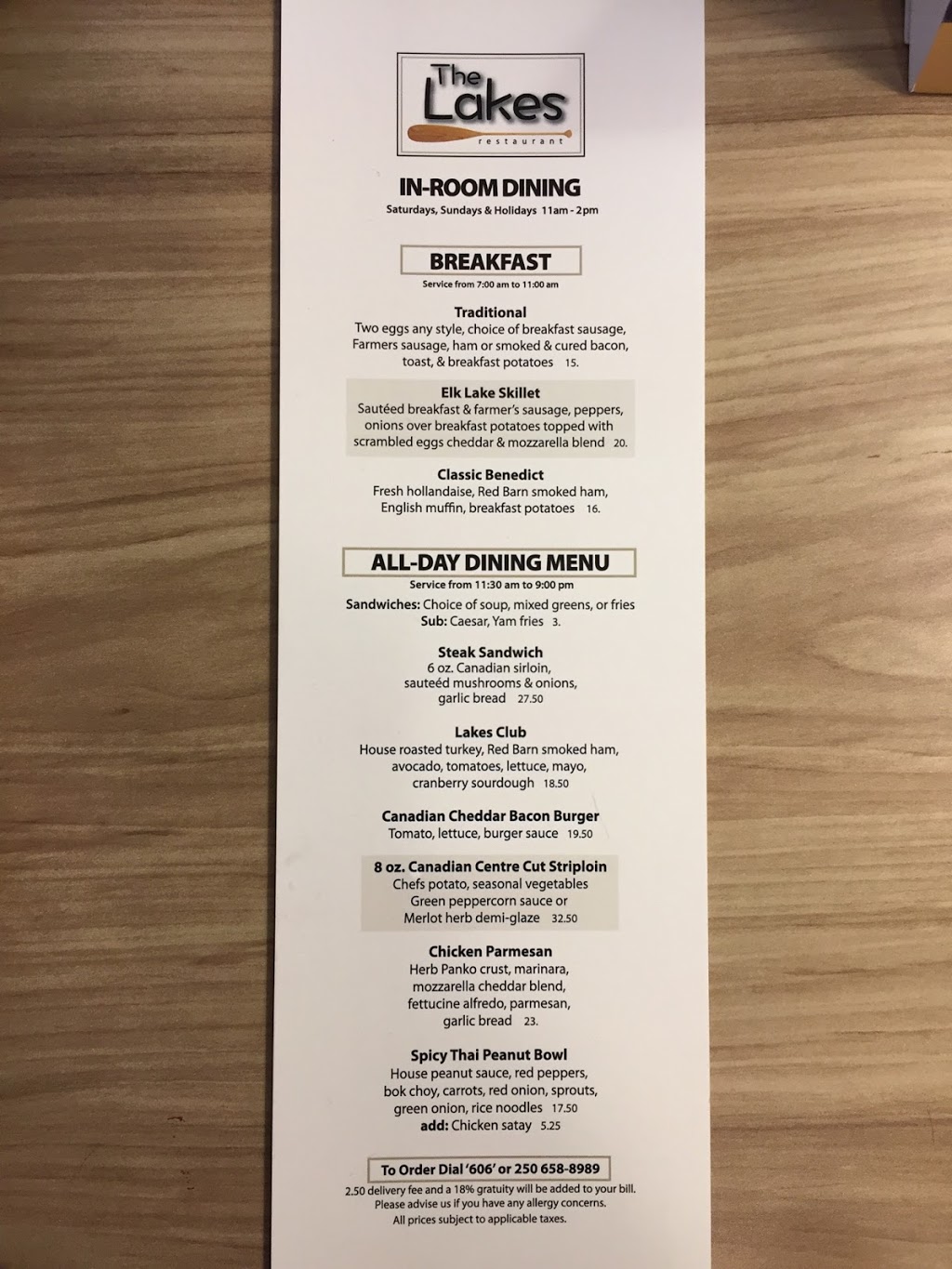 Lakes Grillhouse n Bar | 4670 Elk Lake Dr, Victoria, BC V8Z 5M1, Canada | Phone: (250) 658-8989