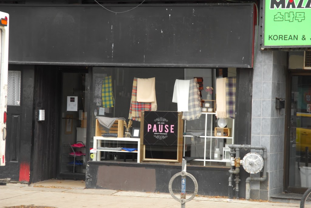 Pause Beauty Boutique | hair care | 993 Bloor St W, Toronto, ON M6H 1M1, Canada | 6477483488 OR +1 647-748-3488
