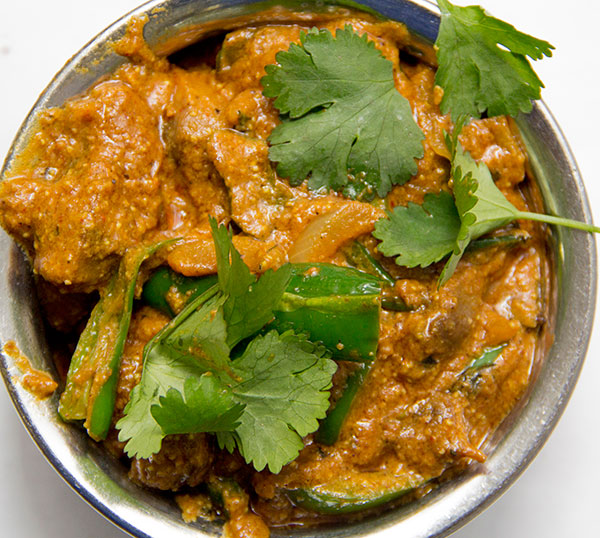 Saravanaa Bhavan | 4559 Hurontario St #12B, Mississauga, ON L4Z 3L9, Canada | Phone: (905) 290-0769