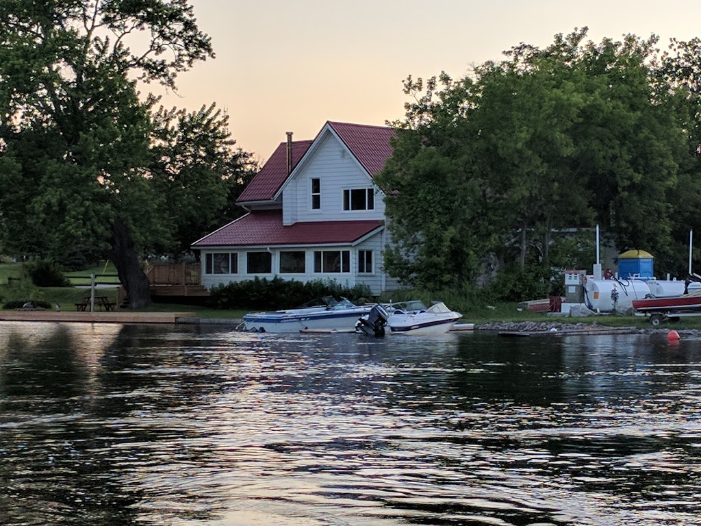 Patti House Motel | 18 Water St, Coboconk, ON K0M 1K0, Canada | Phone: (705) 454-2100