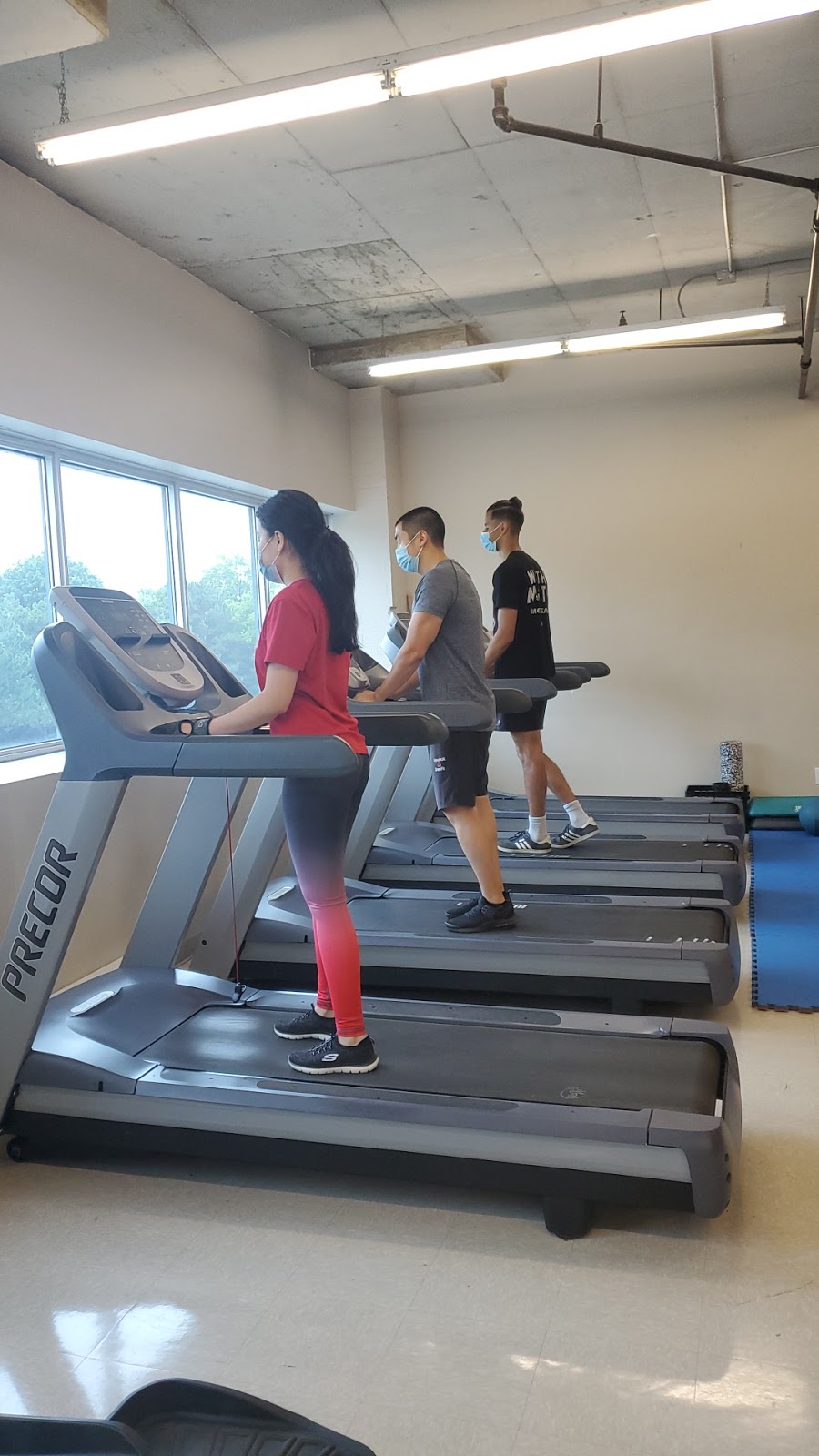 Power Gym Anna Duncan | 5555 Avenue Westminster, Côte Saint-Luc, QC H4G 2J2, Canada | Phone: (514) 773-1496