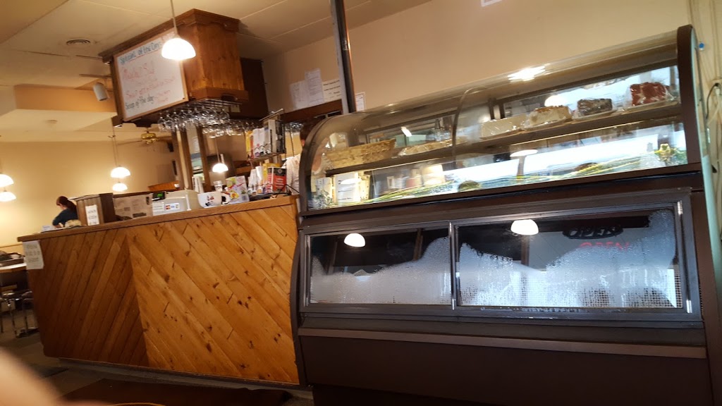 Lumsden Valley Restaurant | 320 James St N, Lumsden, SK S0G 3C0, Canada | Phone: (306) 731-3126