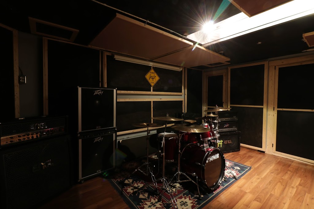 Holland Audio Productions | 139 Millstone Ct, Lucasville, NS B4B 1X7, Canada | Phone: (902) 483-8000