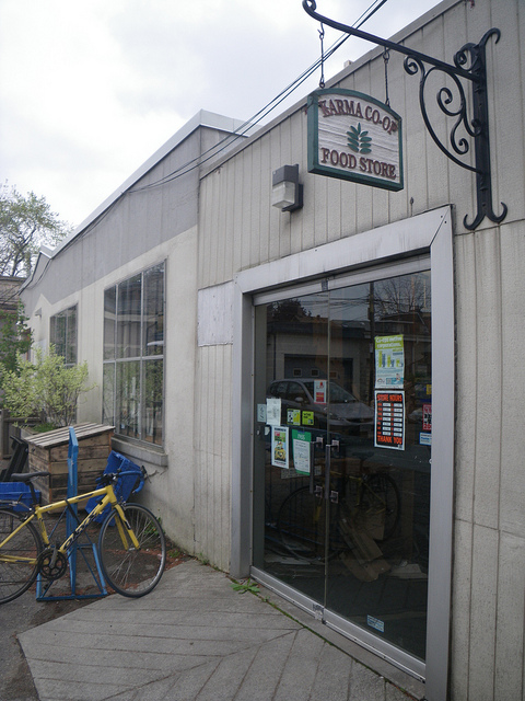 Karma Co-Op Food Store | 739 Palmerston Ave, Toronto, ON M6G 2R3, Canada | Phone: (416) 534-1470