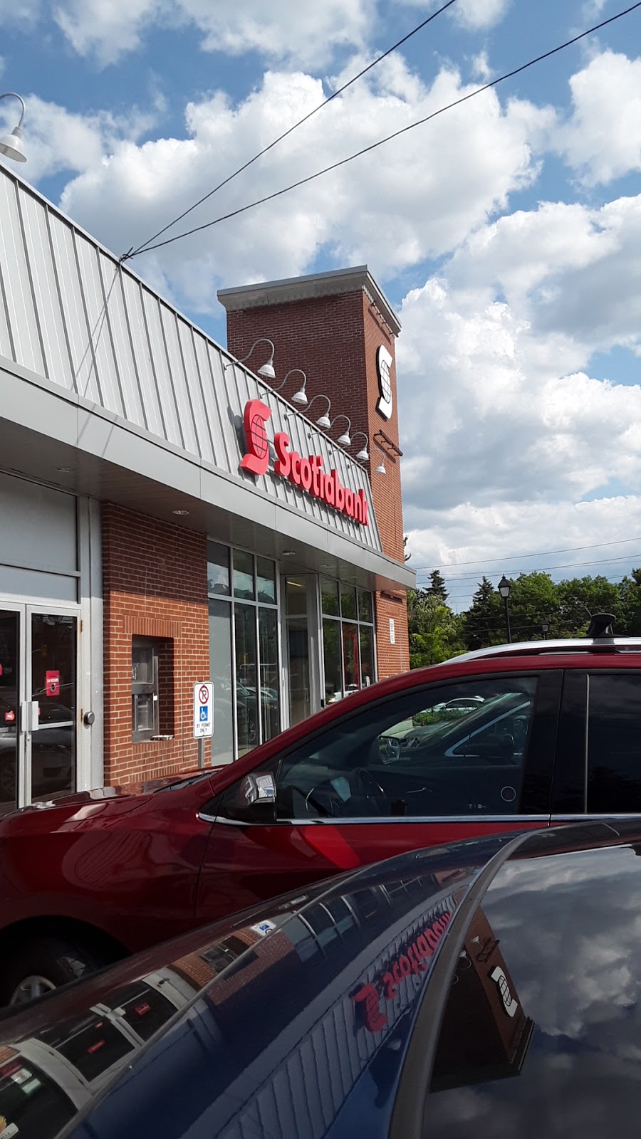 Scotiabank | 7681 Yonge St, Thornhill, ON L3T 2C3, Canada | Phone: (905) 731-2080