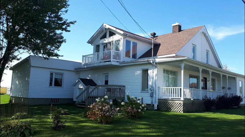 Gîtes Makadan (Les) | 1728 Rue Saint-Cyrille, Normandin, QC G8M 4K5, Canada | Phone: (418) 274-2867