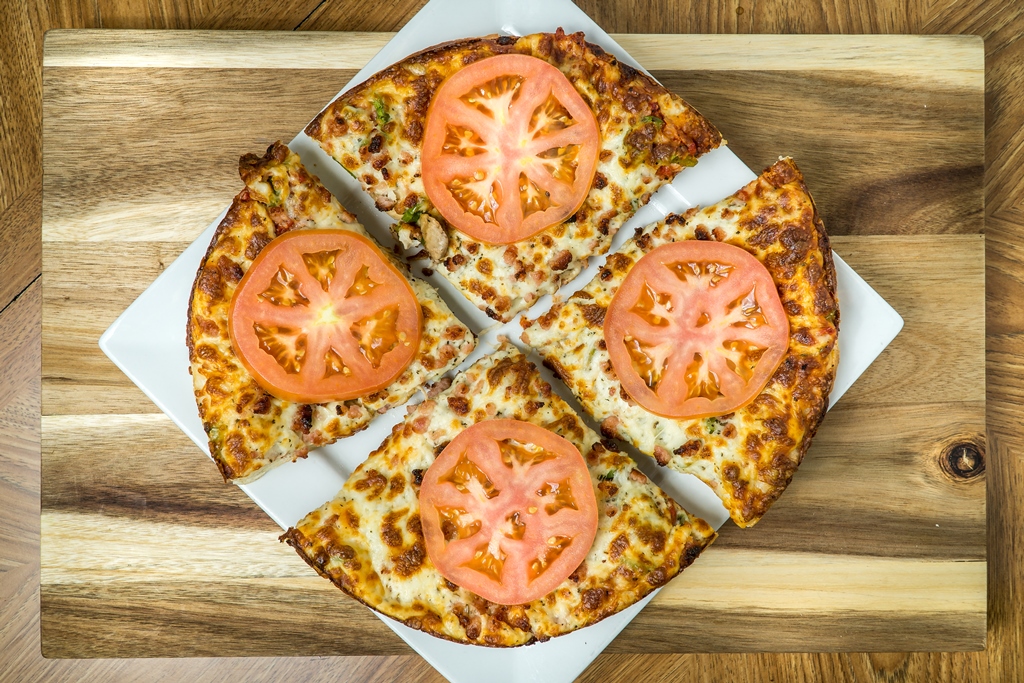 Jeannes Pizza Pantry | 2741 17 Ave SW, Calgary, AB T3E 6K8, Canada | Phone: (403) 249-1279