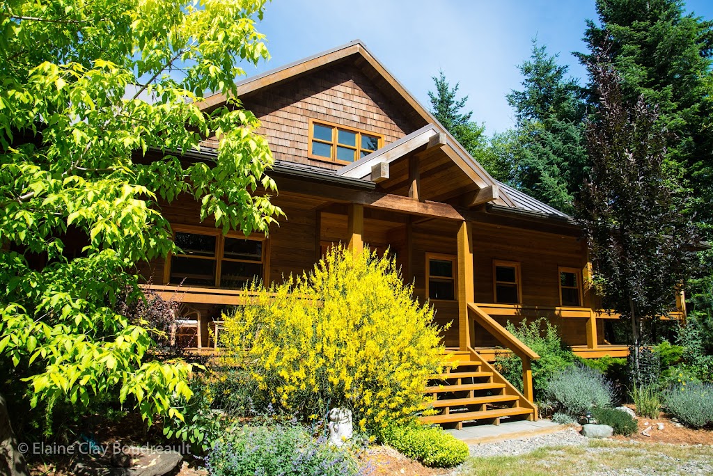 Mt. Geoffrey Bed and Breakfast | 1645 Lea Smith Rd, Hornby Island, BC V0R 1Z0, Canada | Phone: (250) 335-3025