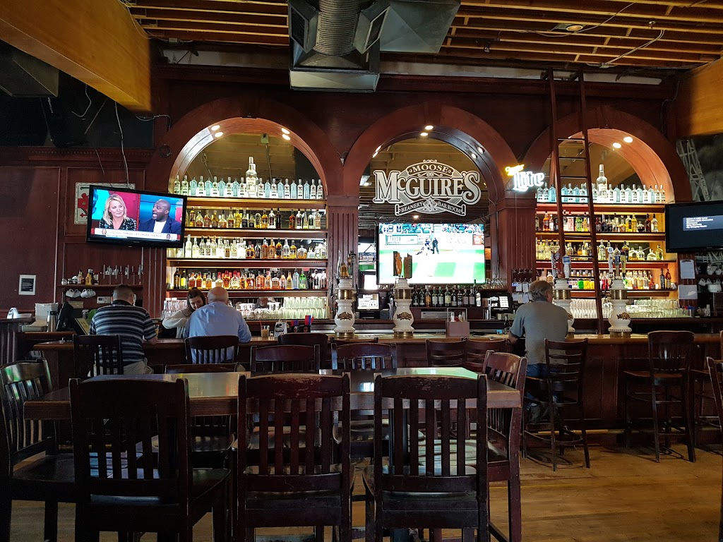 Moose McGuires | 1941 Uxbridge Dr NW, Calgary, AB T2N 2V2, Canada | Phone: (403) 289-9184